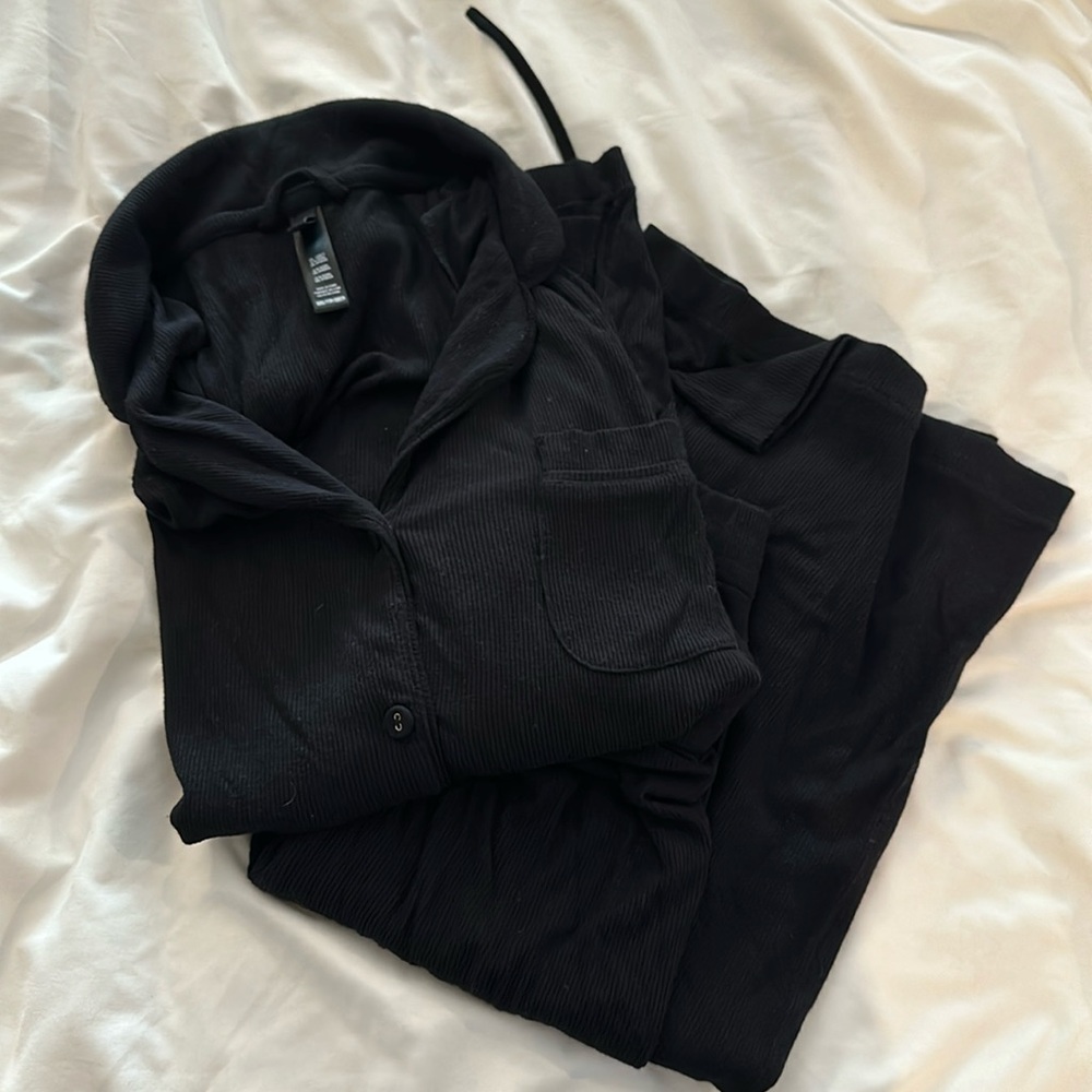 Skims Long Sleeve Pajamas XXS